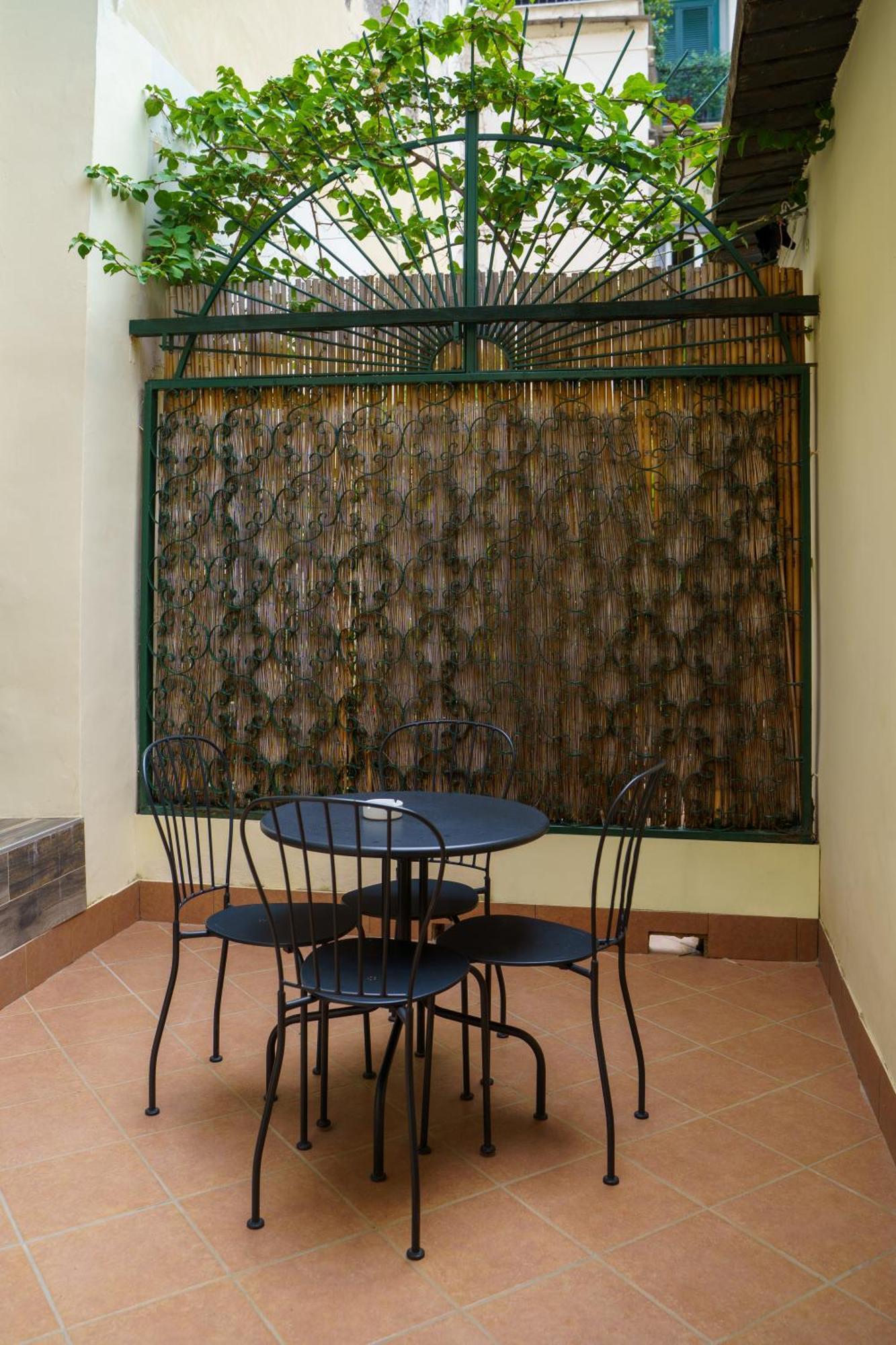 Chiatamone Relais Lejlighed Napoli Eksteriør billede